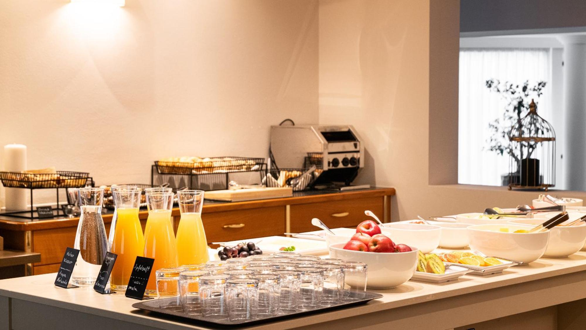 Laurus Hotel